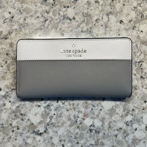 NWOT Kate Spade Madison Large Slim Bifold Wallet ♠️ Gray & White Colorblock